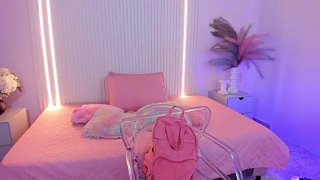 EmilyEvans7 online show from 02.13.26