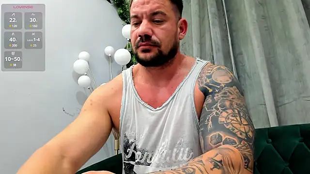 musclemonster31 online show from 02.14.25