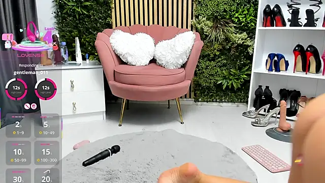 Snapshot of sweetcherry30 chatting on 11.07.25 sweetcherry30 online show from 11.07.25