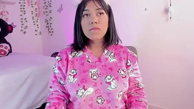 Emily restrepo online show from 12.17.24