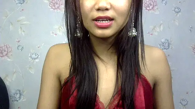 Snapshot of cute_sapna chatting on 12.13.24 cute sapna online show from 12.13.24