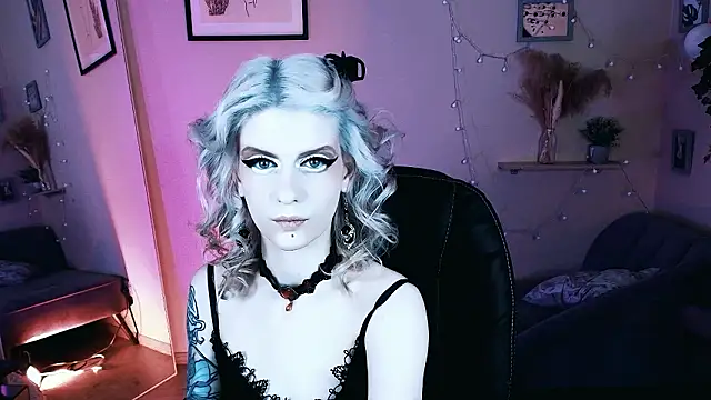 Snapshot of Noah_ElmerX chatting on 02.08.26 Noah ElmerX online show from 02.08.26