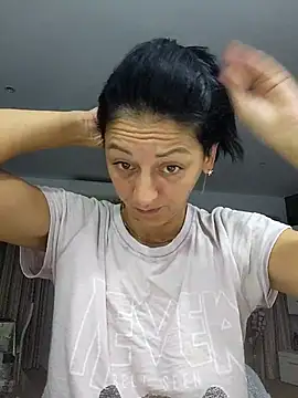 Snapshot of bruneta_sexy23 chatting on 10.26.25 bruneta sexy23 online show from 10.26.25