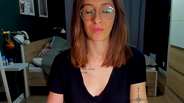 DesireMore90 online show from 04.04.26