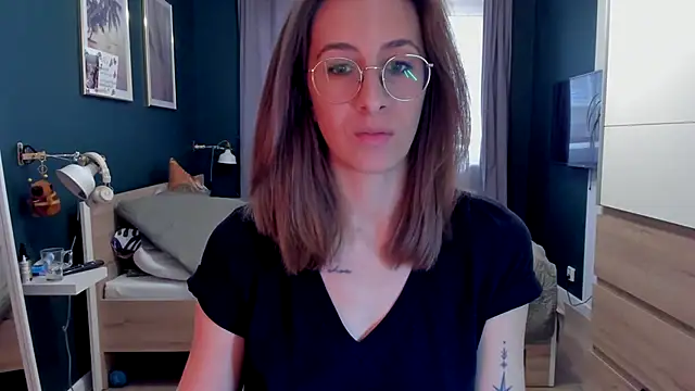 DesireMore90 online show from 04.12.26