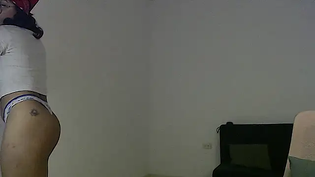 Putaku San online show from 12.20.25