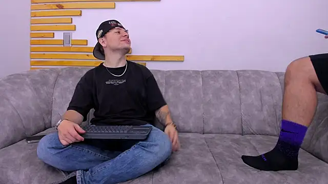 Snapshot of blessmyneighbors2 chatting on 09.23.25 blessmyneighbors2 online show from 09.23.25