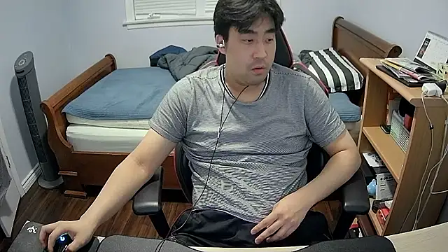 Koreanboy171 online show from 03.27.26