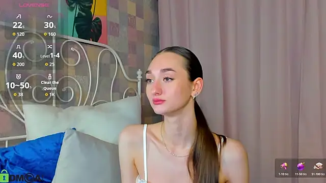 Snapshot of Kelly_Powell chatting on 11.15.25 Kelly Powell online show from 11.15.25