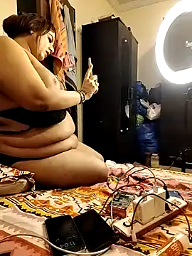 IndianPornStarRavee online show from 03.27.26