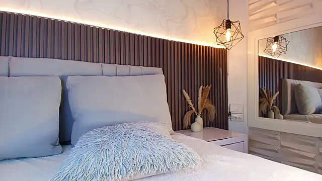 SHANONCLARK online show from 12.20.25