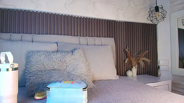 SHANONCLARK online show from 02.21.26