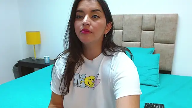 RubyReyes online show from 09.18.25