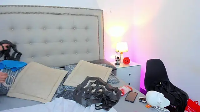 RubyReyes online show from 10.28.25