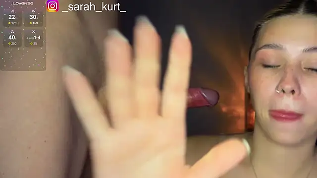 Snapshot of sarah_kurt chatting on 10.19.25 sarah kurt online show from 10.19.25