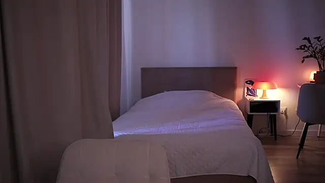 moonamii online show from 06.30.26