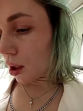 Snapshot of Linda_Gregory chatting on 01.08.26 Linda Gregory online show from 01.08.26