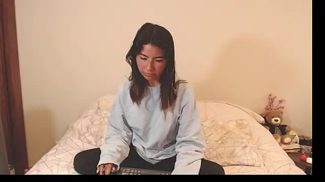 alice middlee online show from 10.07.25