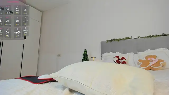 MiaKeler online show from 01.05.26