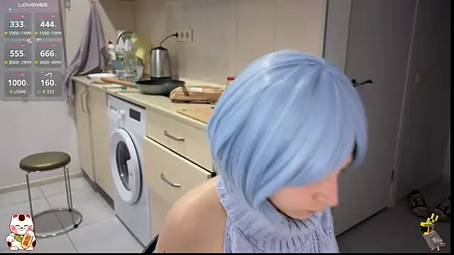 Snapshot of ShiroiFubuki chatting on 10.05.25 ShiroiFubuki online show from 10.05.25