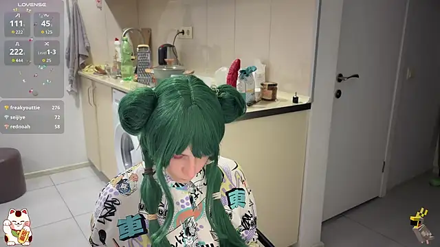 Snapshot of ShiroiFubuki chatting on 10.18.25 ShiroiFubuki online show from 10.18.25