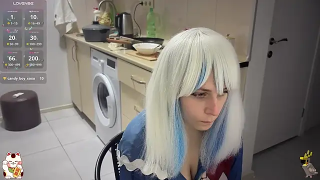 Snapshot of ShiroiFubuki chatting on 10.21.25 ShiroiFubuki online show from 10.21.25