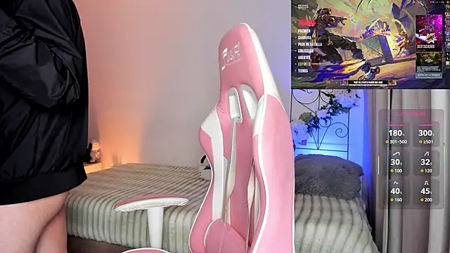 Jiggly   online show from 09.22.25