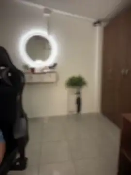 Snapshot of Lia_flowers chatting on 10.23.25 Lia flowers online show from 10.23.25