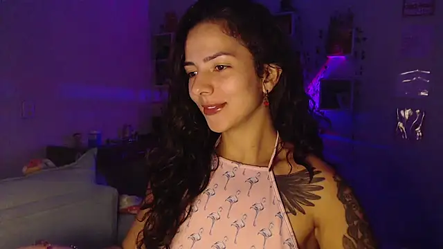 Snapshot of BeellyDance chatting on 06.19.26 BeellyDance online show from 06.19.26
