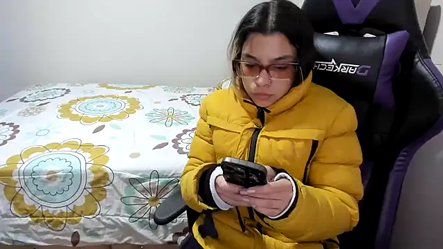 LuisaReyes 2911 online show from 02.15.26