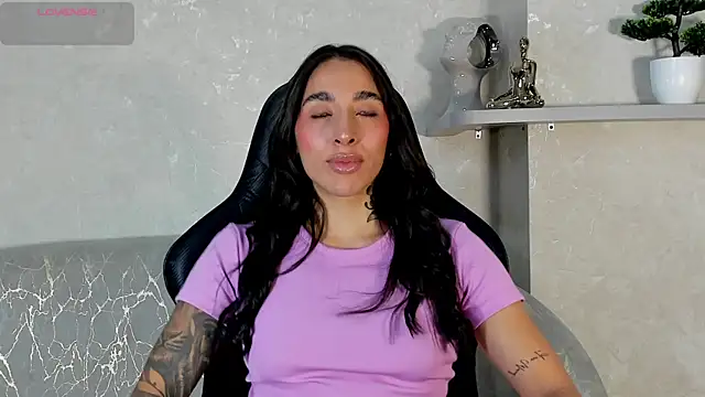 Snapshot of KAYLA_BATISTA chatting on 07.15.26 KAYLA BATISTA online show from 07.15.26