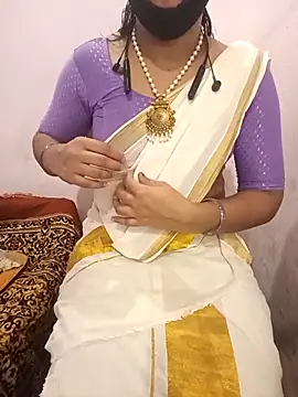 Snapshot of Mallu-Gayathri_Arun chatting on 10.13.25 Mallu-Gayathri Arun online show from 10.13.25