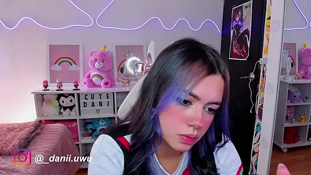 CuteDani  online show from 01.18.25