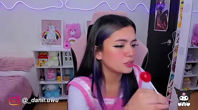 CuteDani  online show from 02.24.25