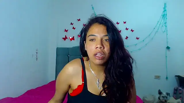 AmaraRoberts420 online show from 01.12.25