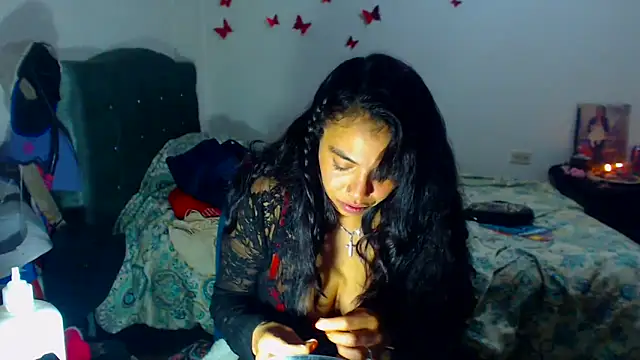 AmaraRoberts420 online show from 10.10.25