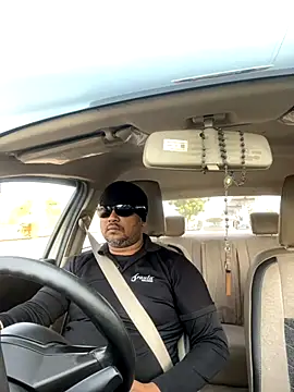 Dick 6inches online show from 10.17.25