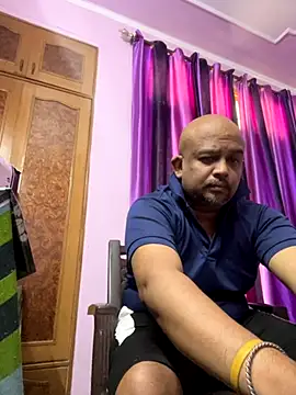 Dick 6inches online show from 10.20.25