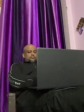 Dick 6inches online show from 02.06.26