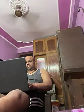 Dick 6inches online show from 04.04.26