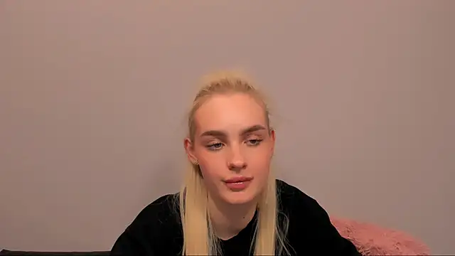 OliviaKisss online show from 02.21.26