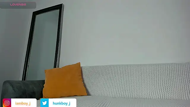 FitnessMaleModel online show from 11.21.25