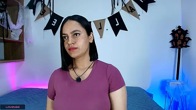 VICTORIABLACK xh online show from 10.12.25