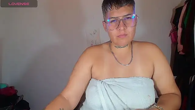 Yessi rousse online show from 11.08.25