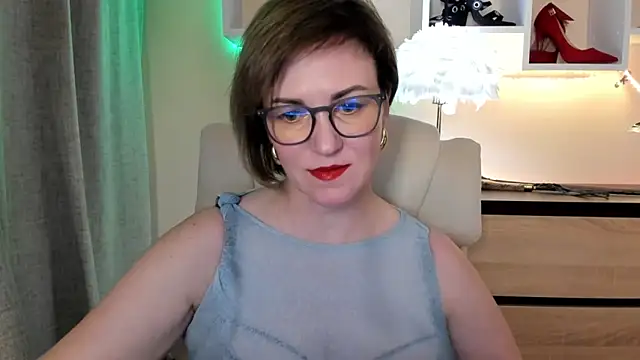 feliziaDesire online show from 11.16.25