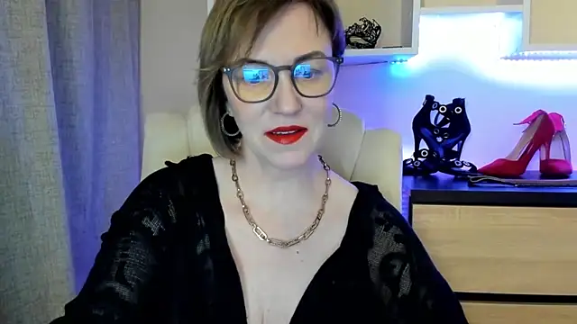 feliziaDesire online show from 11.24.25