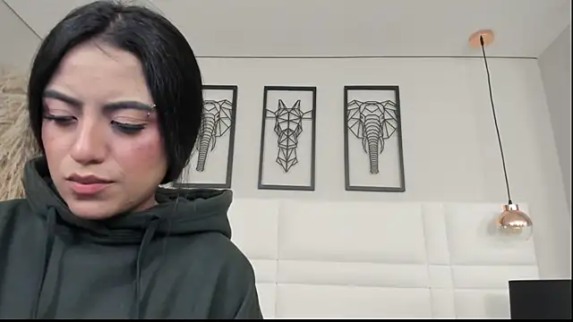 Rebeca jones online show from 09.30.25