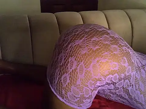 Snapshot of SexyyCinderella chatting on 02.12.26 SexyyCinderella online show from 02.12.26