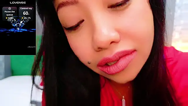 ElyaQuinn online show from 10.17.25