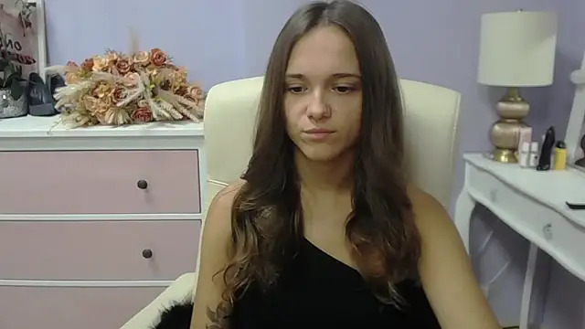 Snapshot of dirtyxEmily chatting on 11.14.25 dirtyxEmily online show from 11.14.25